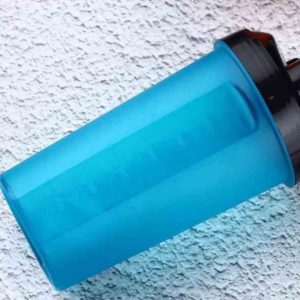 Pet bottle shaker